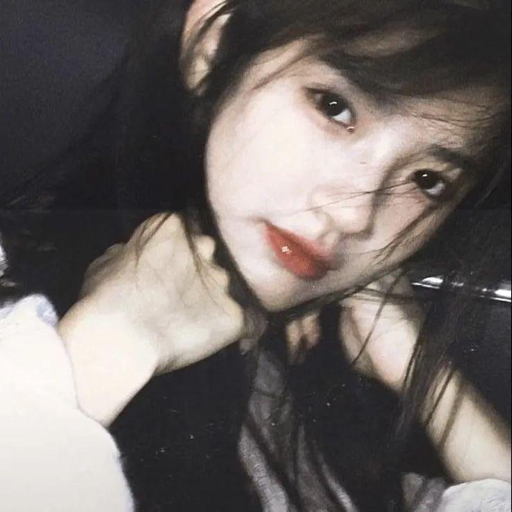阳光灿烂的女人